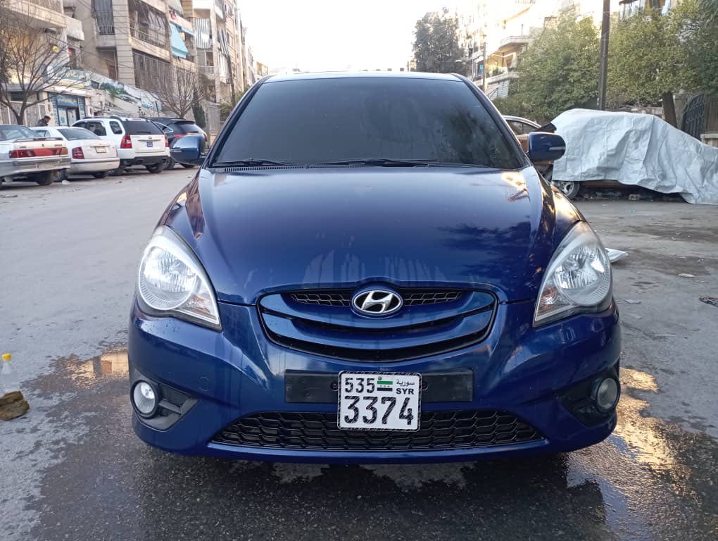 هيونداي اكسنت المضلعة 2012 - صورة 1