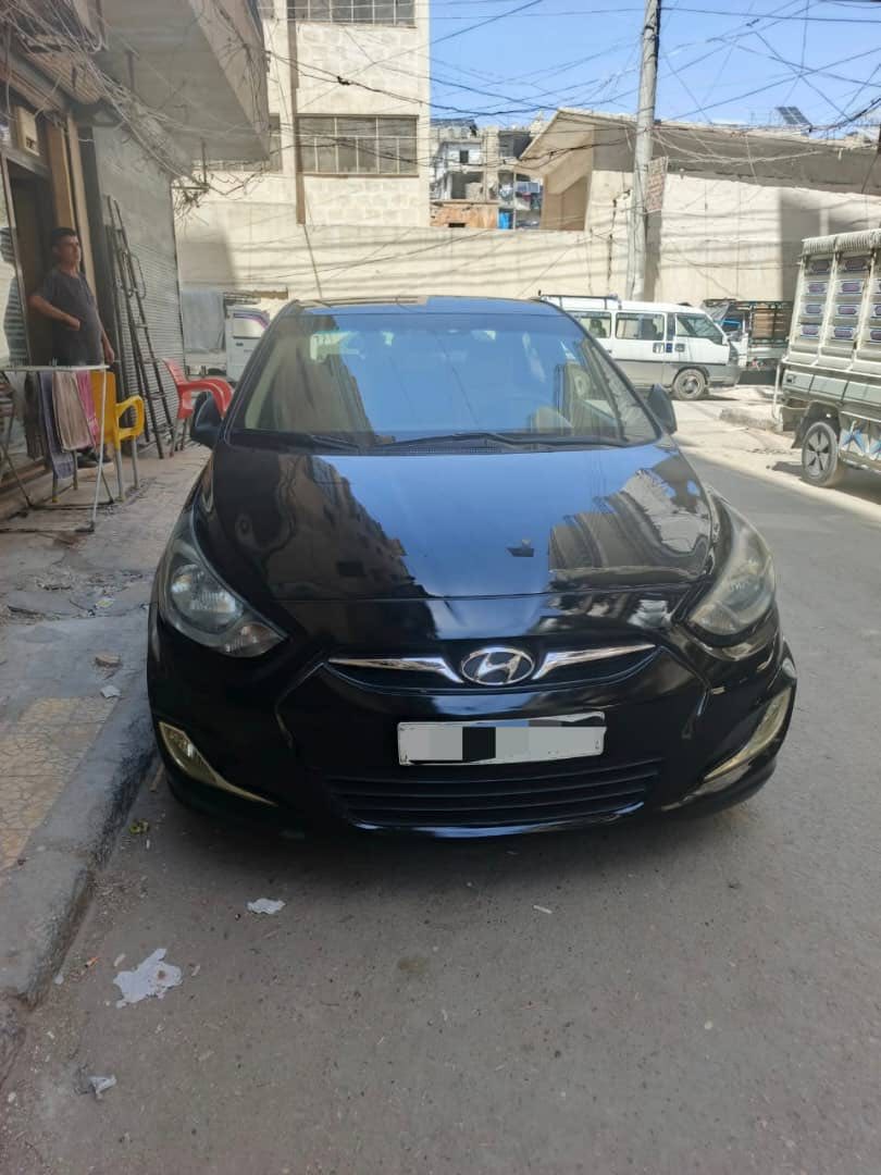 هيونداي اكسنت المضلعة 2012 - صورة 3