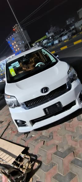 تويوتا فورتشنر 2012 - صورة 1