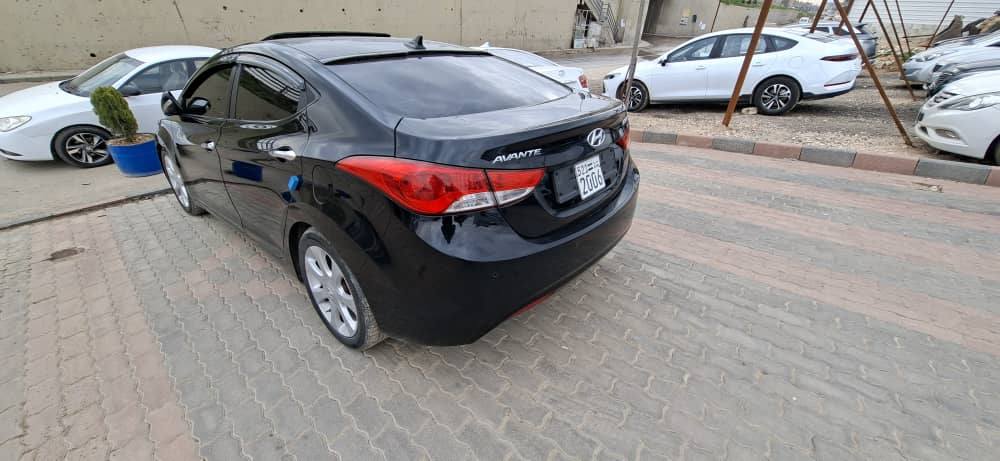 هيونداي افانتي 2012 - صورة 5