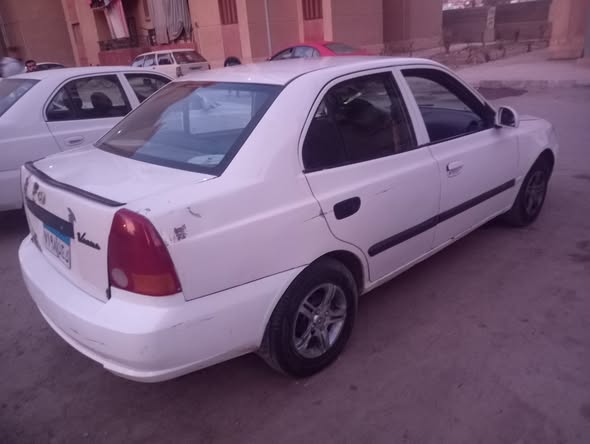 هيونداي فيرنا 2010 - صورة 2