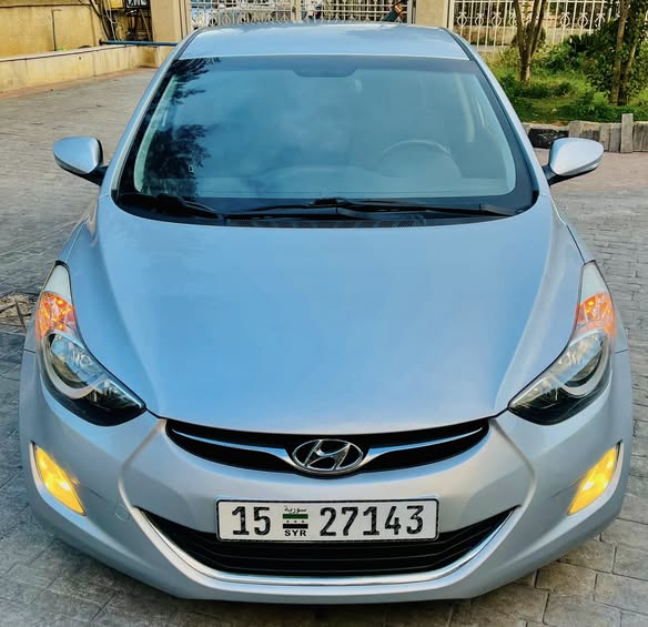 Hyundai إلنترا 2011 - صورة 1