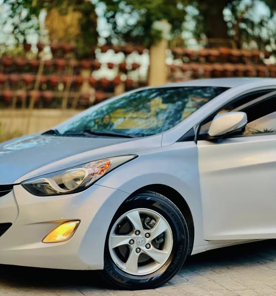 Hyundai إلنترا 2011 - صورة 4