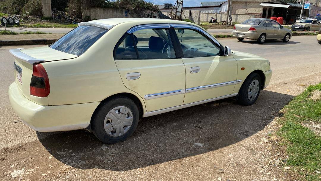 هيونداي فيرنا 2011 - صورة 5