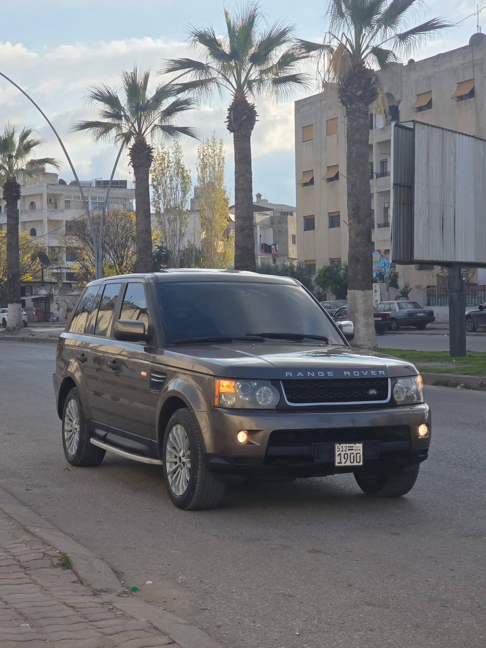 رنج روفر سبورت 2011 - صورة 2