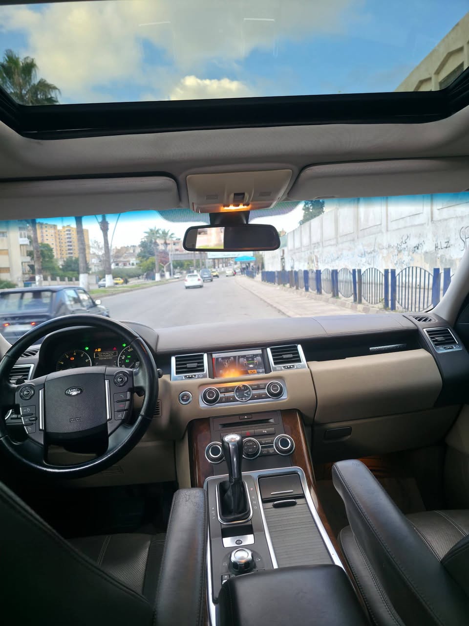 رنج روفر سبورت 2011 - صورة 5