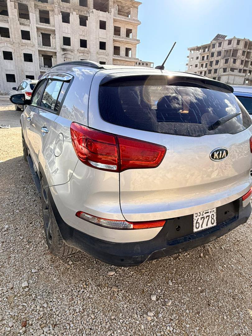 كيا سبورتاج 2011 - صورة 3