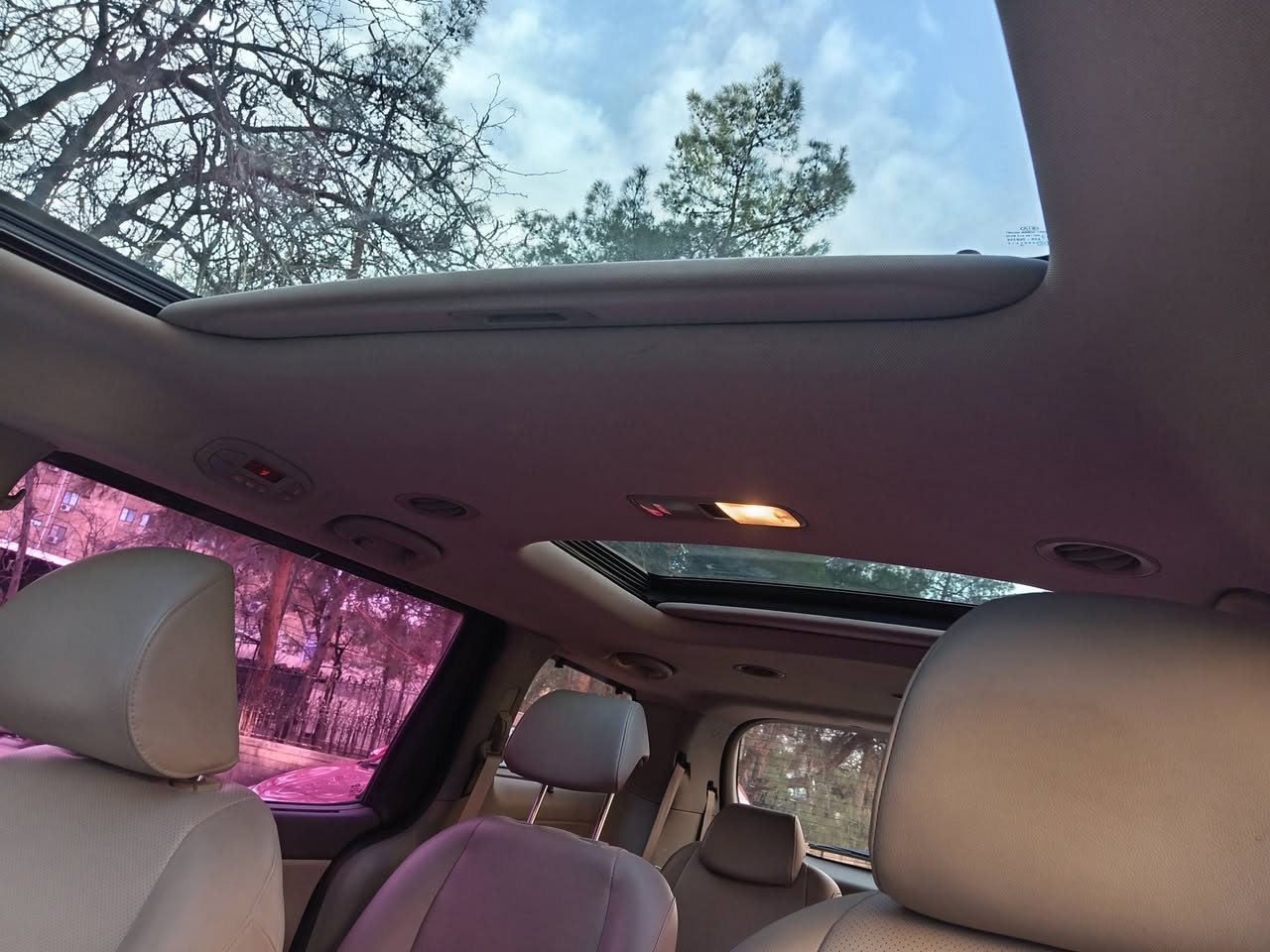 كيا كارنافال 2015 - صورة 5