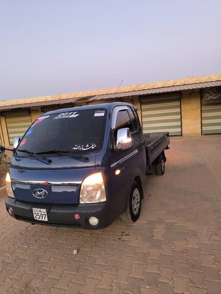 Hyundai H-100 2011 - صورة 1