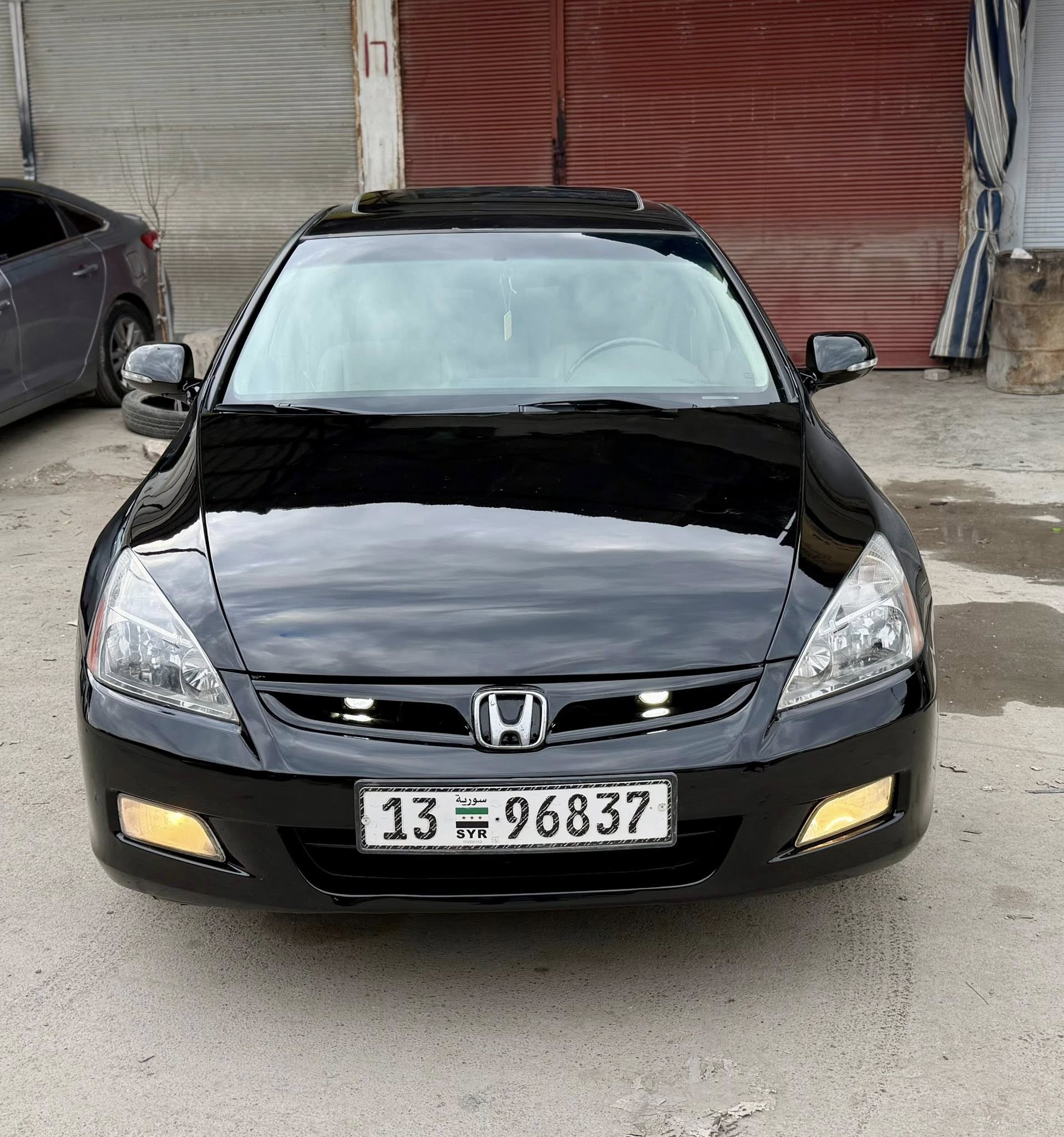 هوندا أكورد 2005 - صورة 1