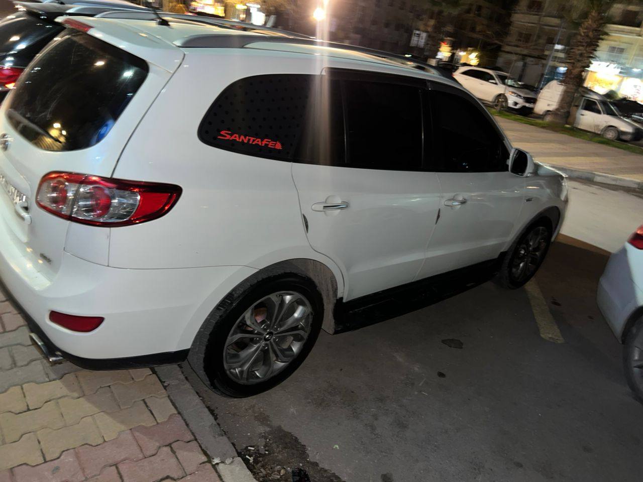 هيونداي سنتافي 2010 - صورة 3