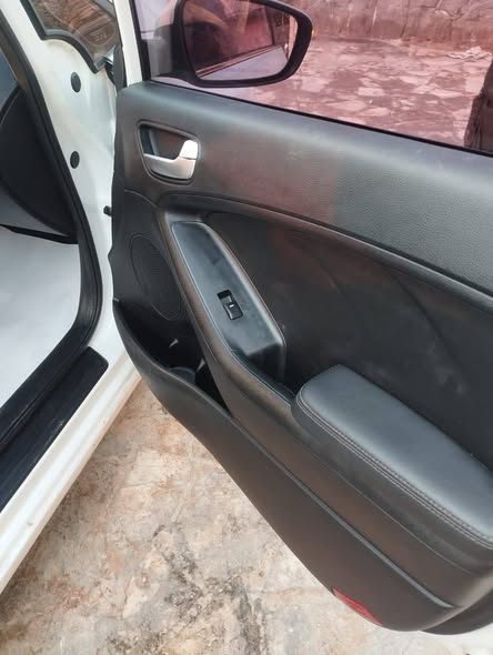 كيا كي 3 2015 - صورة 3