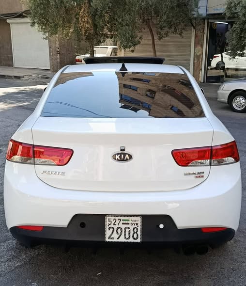 كيا فورتي كوبيه 2012 - صورة 5