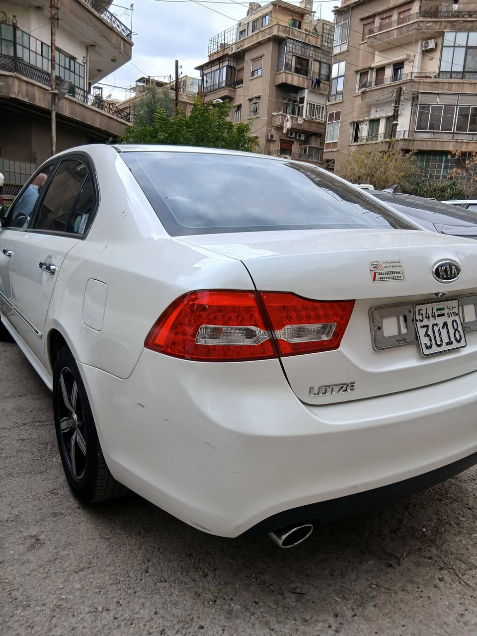 كيا اوبتما 2010 - صورة 2