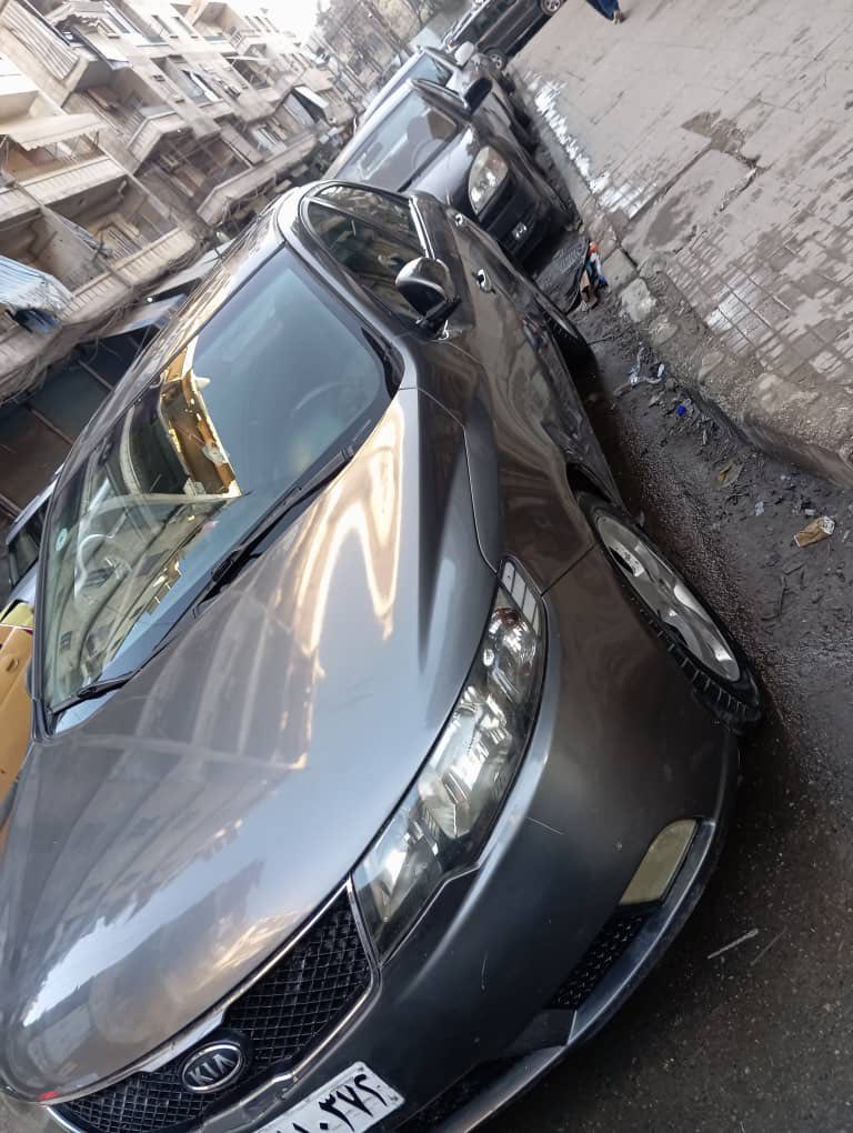 كيا سيراتو 2010 - صورة 1