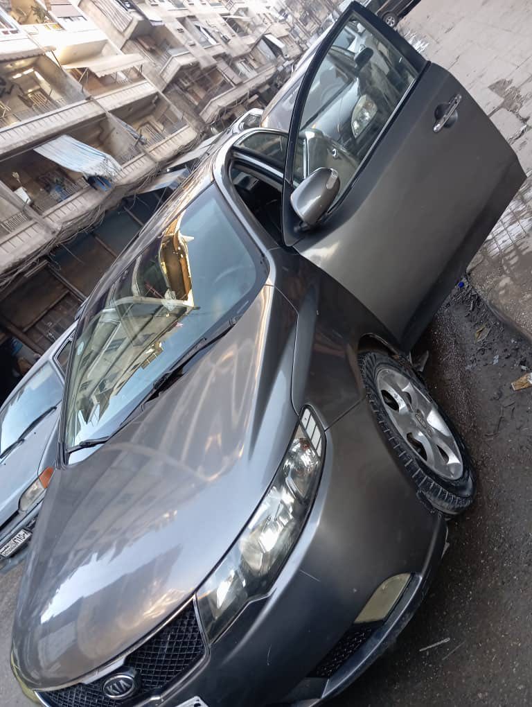 كيا سيراتو 2010 - صورة 5