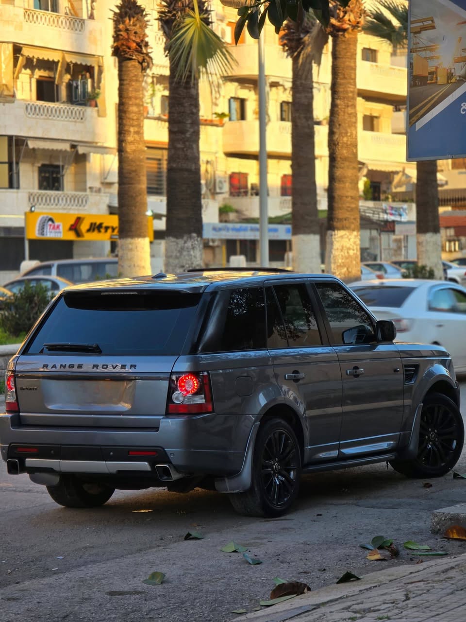 رانج روفر سبورت 2013 - صورة 3