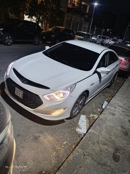 هيونداي سوناتا 2012 - صورة 2