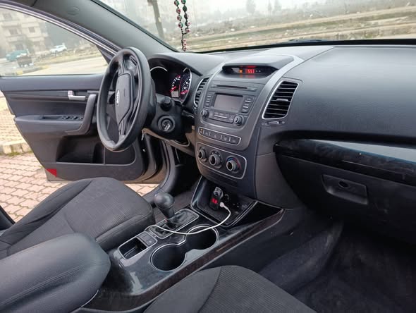 كيا سيرنتو 2015 - صورة 3