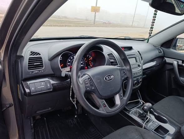 كيا سيرنتو 2015 - صورة 5