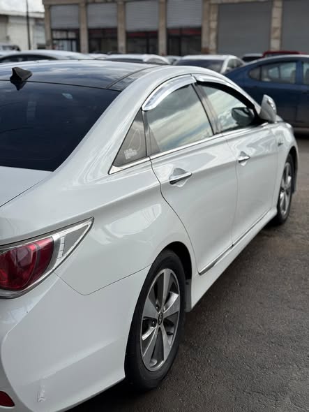 هيونداي سوناتا 2012 - صورة 4