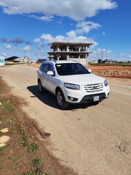 هيونداي سانتافي 2010 - صورة 1