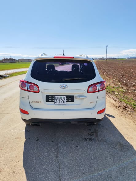 هيونداي سانتافي 2010 - صورة 5