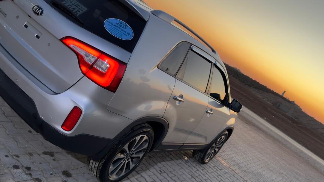 كيا سورينتو 2013 - صورة 3