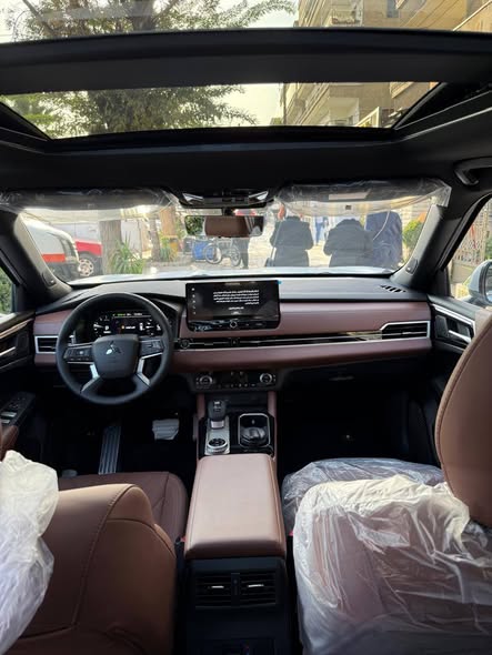 متسوبيشي أوت لاندر 2026 - صورة 4