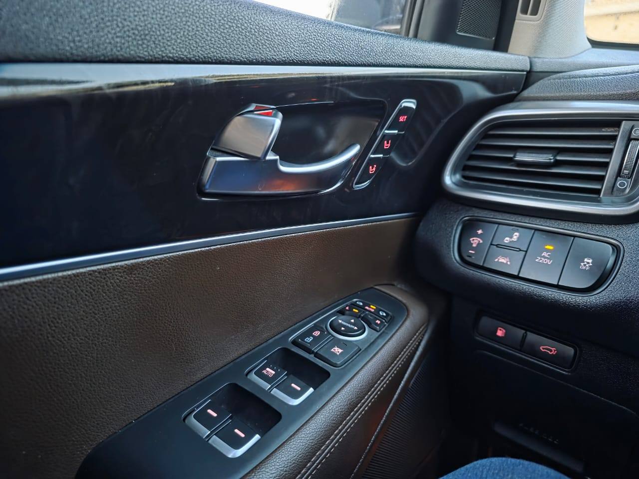 كيا سورينتو 2015 - صورة 4