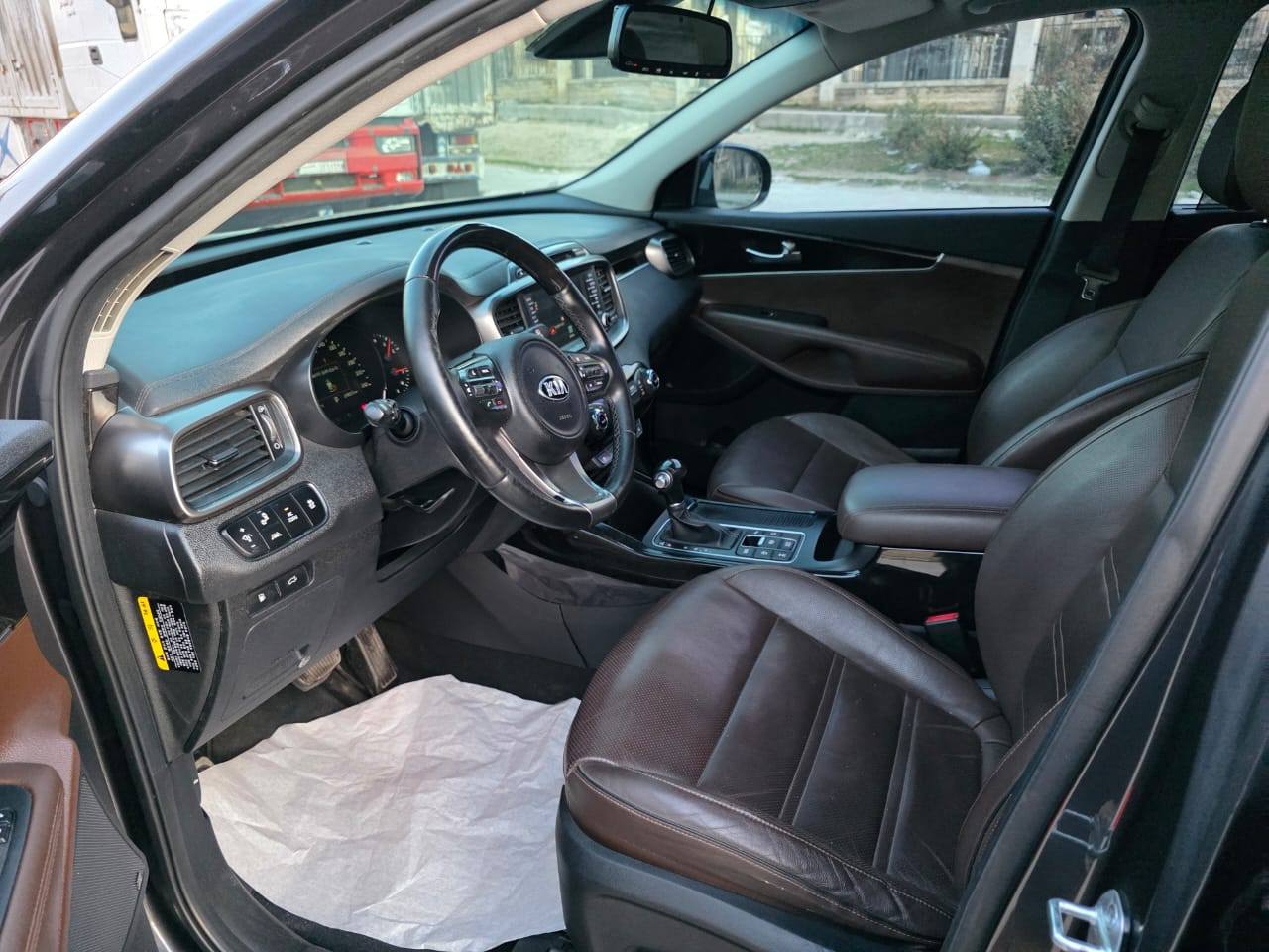 كيا سورينتو 2015 - صورة 5