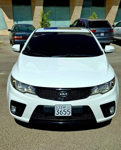 كيا فورتي 2013 - صورة 2