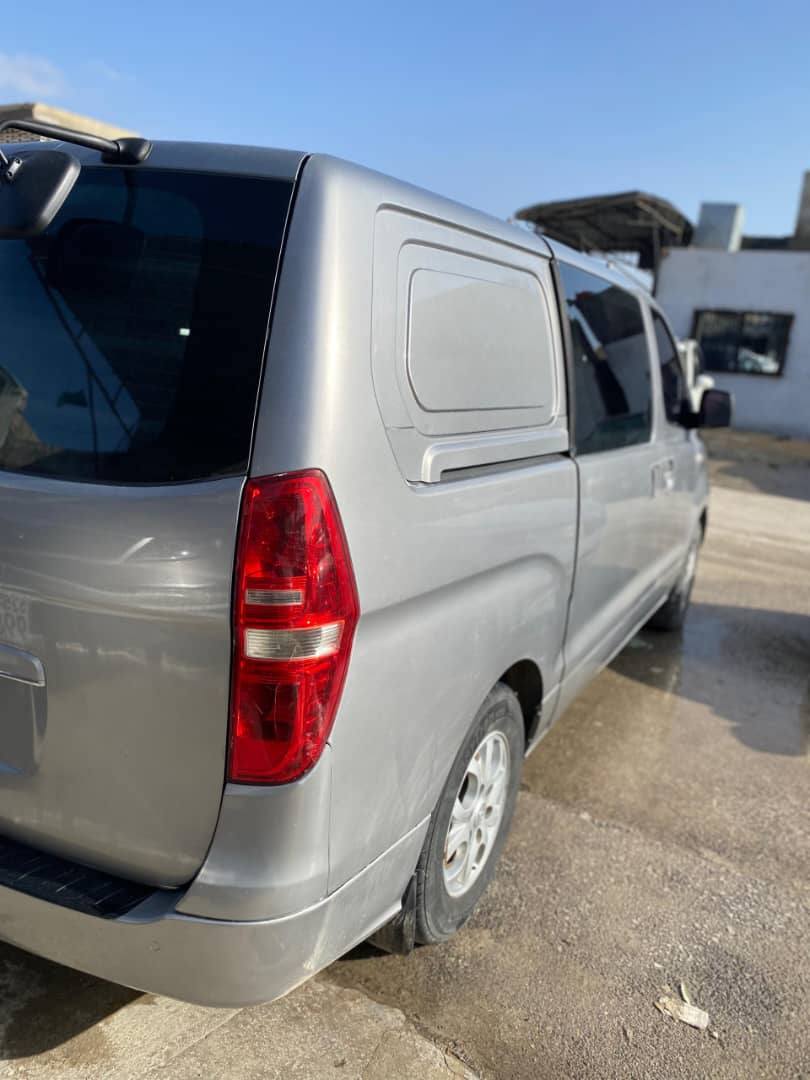 Hyundai H-1 2012 - صورة 4