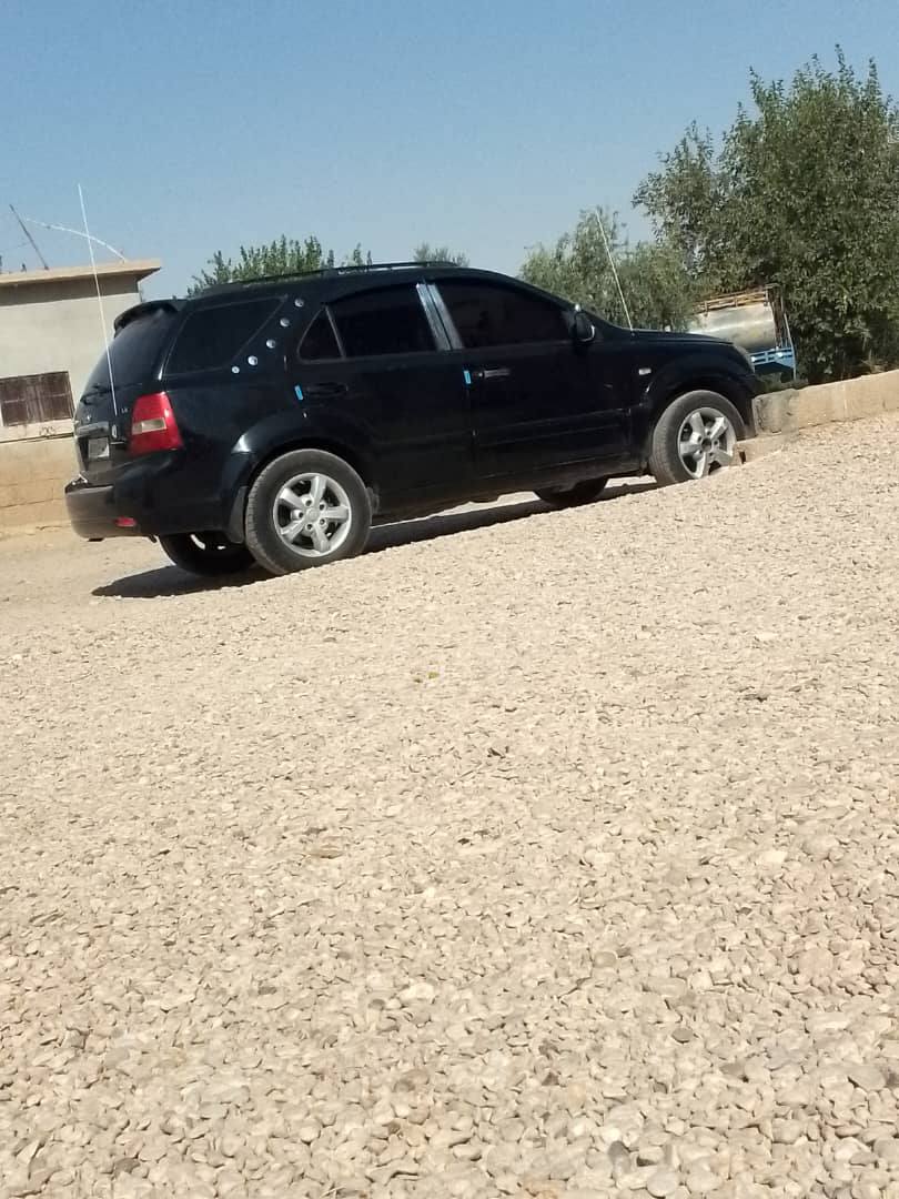 كيا سيرنتو 2007 - صورة 4