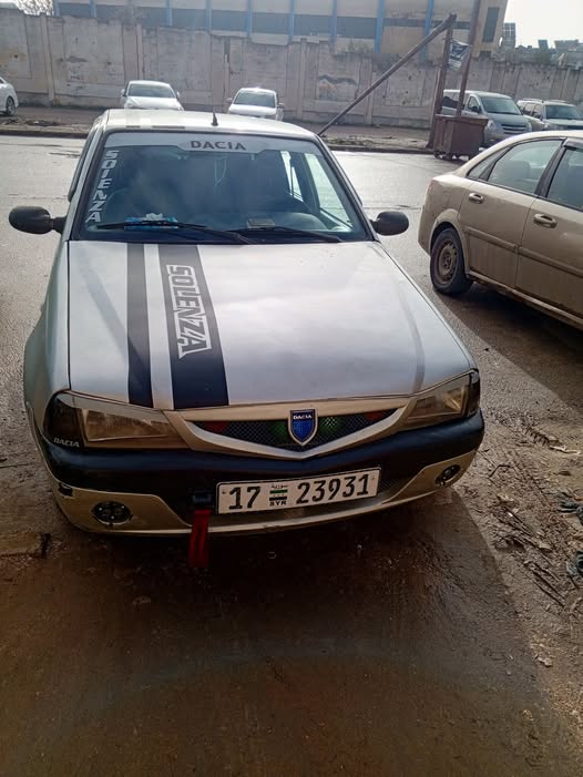 داسيا سولنزا 2004