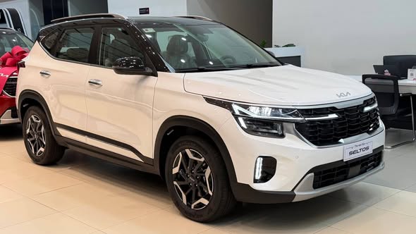 كيا سيلتوس 2025 - صورة 1