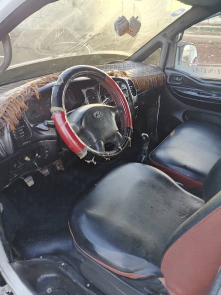 هيونداي Towner 2004 - صورة 4