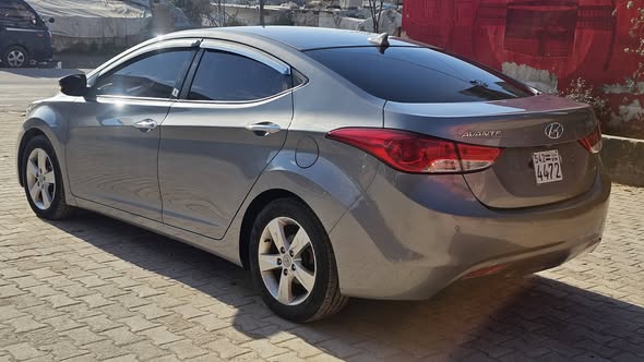 هيونداي إلنترا / أفانتي 2012 - صورة 4