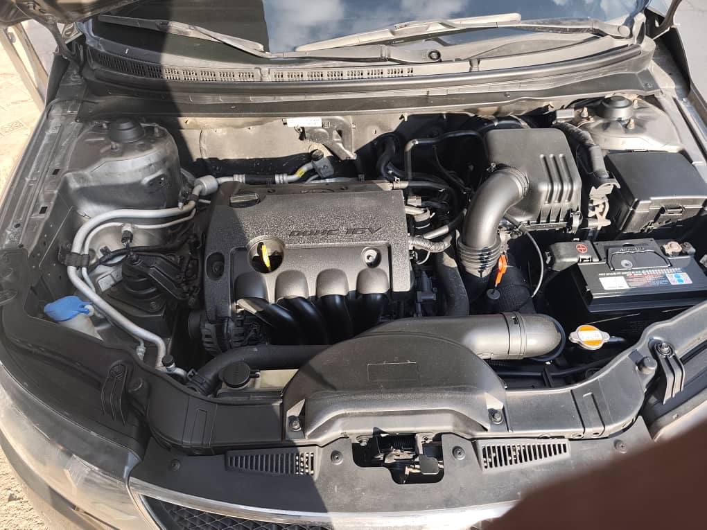 كيا فورتي 2011 - صورة 3