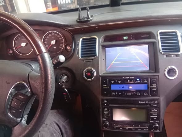 هيونداي ازيرا 2010 - صورة 4