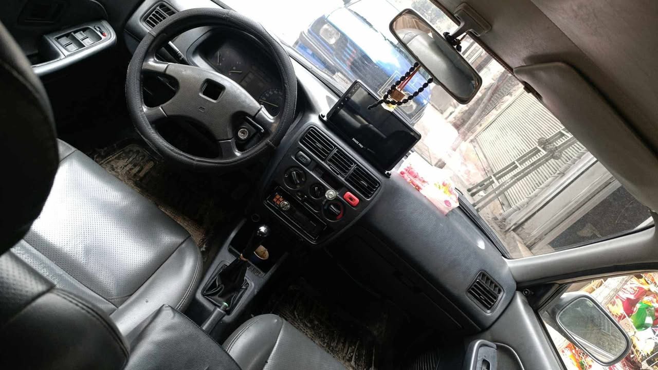 هوندا لاستي 2001 - صورة 5