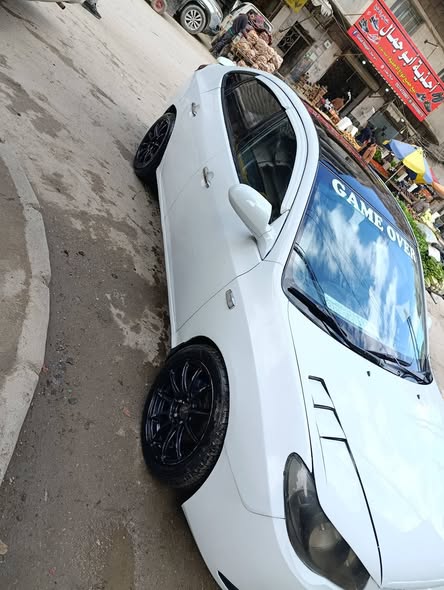 Hyundai Elantra 2009 - صورة 1