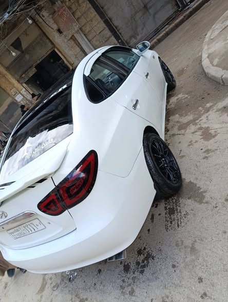 Hyundai Elantra 2009 - صورة 2