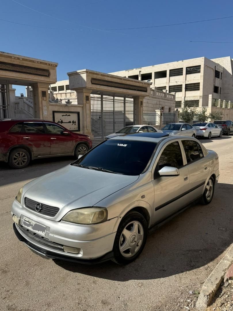 أوبل استرا 2001