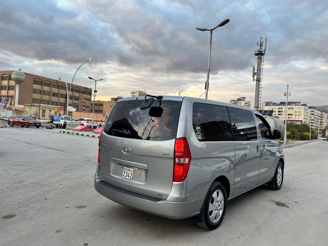 Hyundai H1 2015 - صورة 4