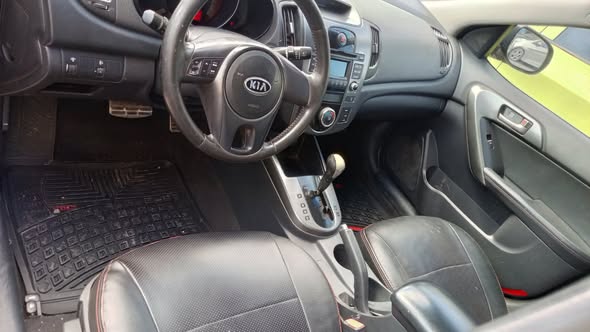 كيا فورتي 2011 - صورة 5