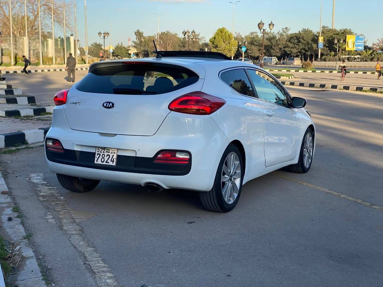 كيا سيد كوبيه 2015 - صورة 2