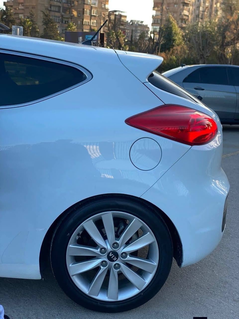 كيا سيد كوبيه 2015 - صورة 3