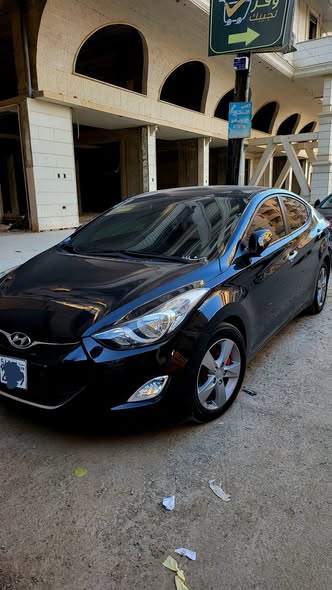 هيونداي أفانتي (ألنترا) 2012 - صورة 1