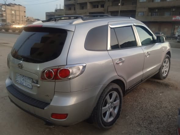 هيونداي سنتافي 2007 - صورة 3